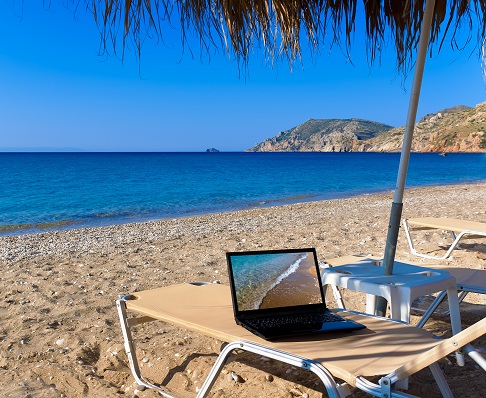 English Copywriter in Paris: 3 freelancing myths busted